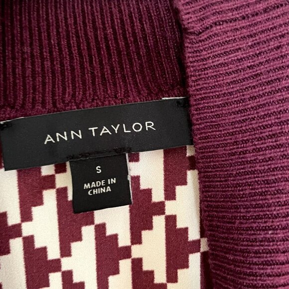 Ann Taylor maroon turtleneck sweter geometric design business casual long sleeve - Picture 3 of 6